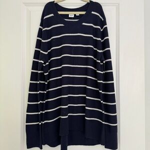 NWT Gap women’s navy & white stripe crewneck knit sweater size medium 8 10